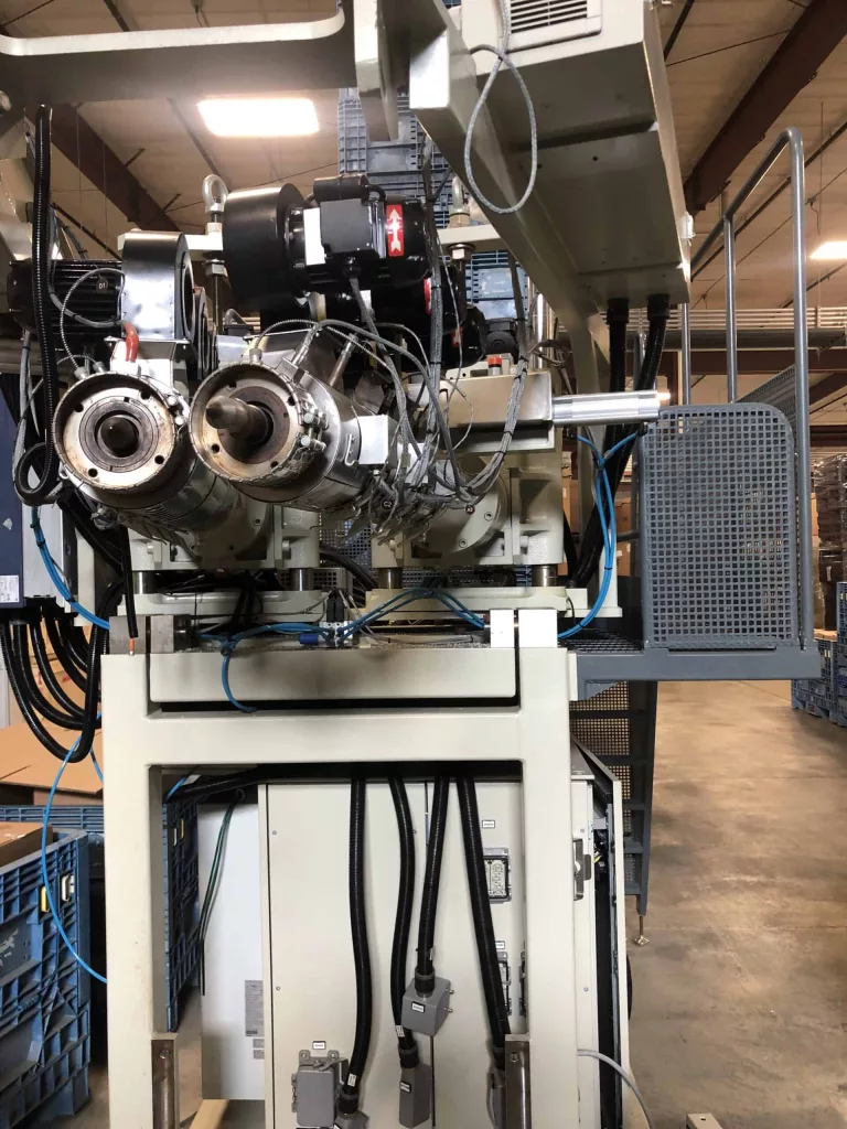 2018 Magic ME-L1/ND 64-18 Blow Molder, photo 4 of 18
