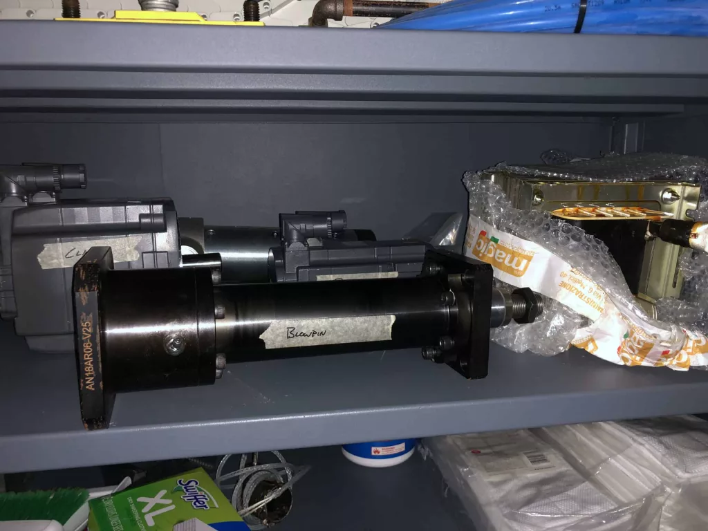 2018 Magic ME-L1/ND 64-18 Blow Molder, photo 10 of 18
