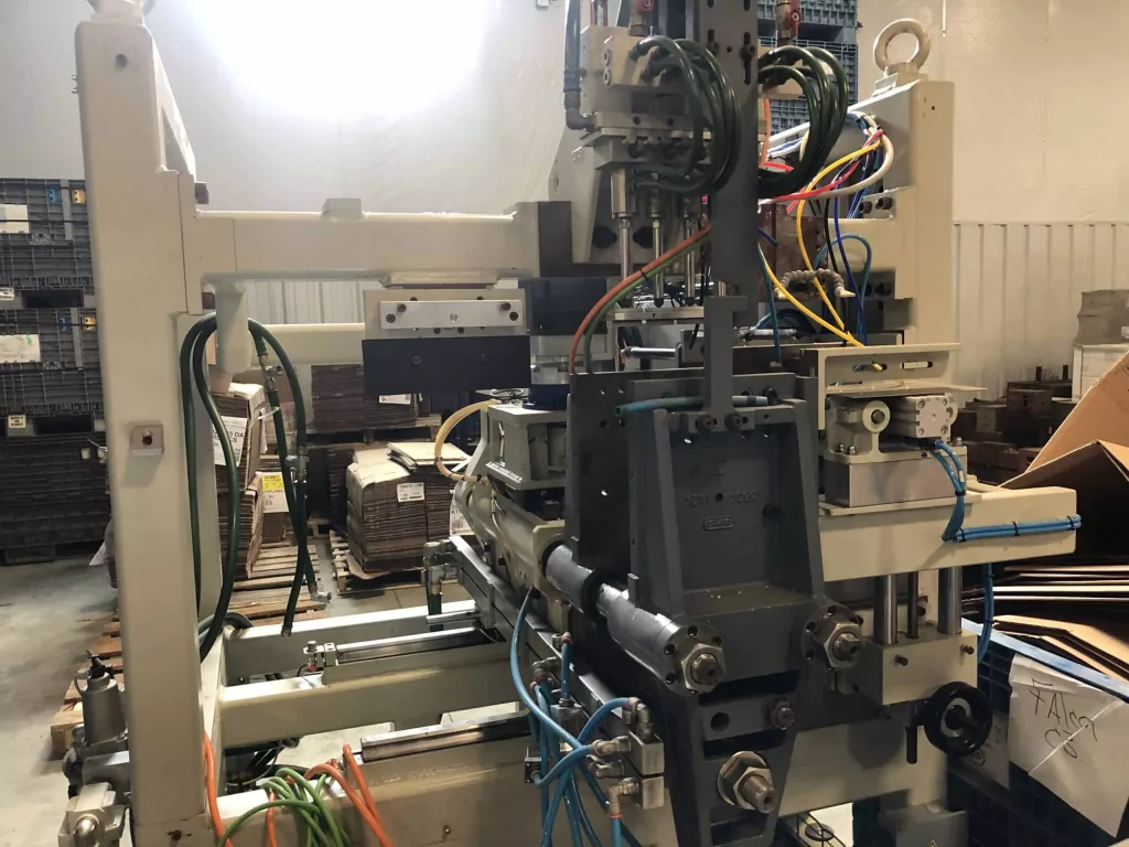 2018 Magic ME-L1/ND 64-18 Blow Molder, photo 6 of 18