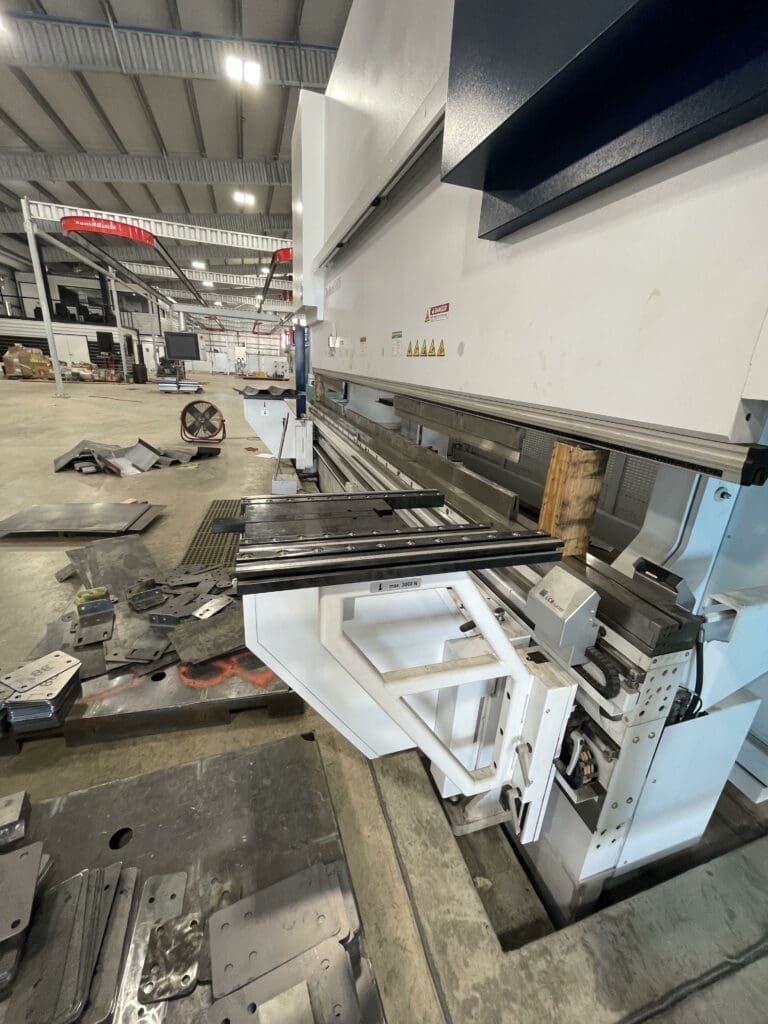 Used Trumpf TruBend 8600 Press Brake For Sale