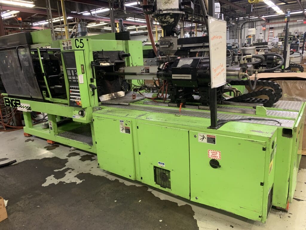 2001 Engel ES 750/200 Injection Molding Machine, photo 1 of 5