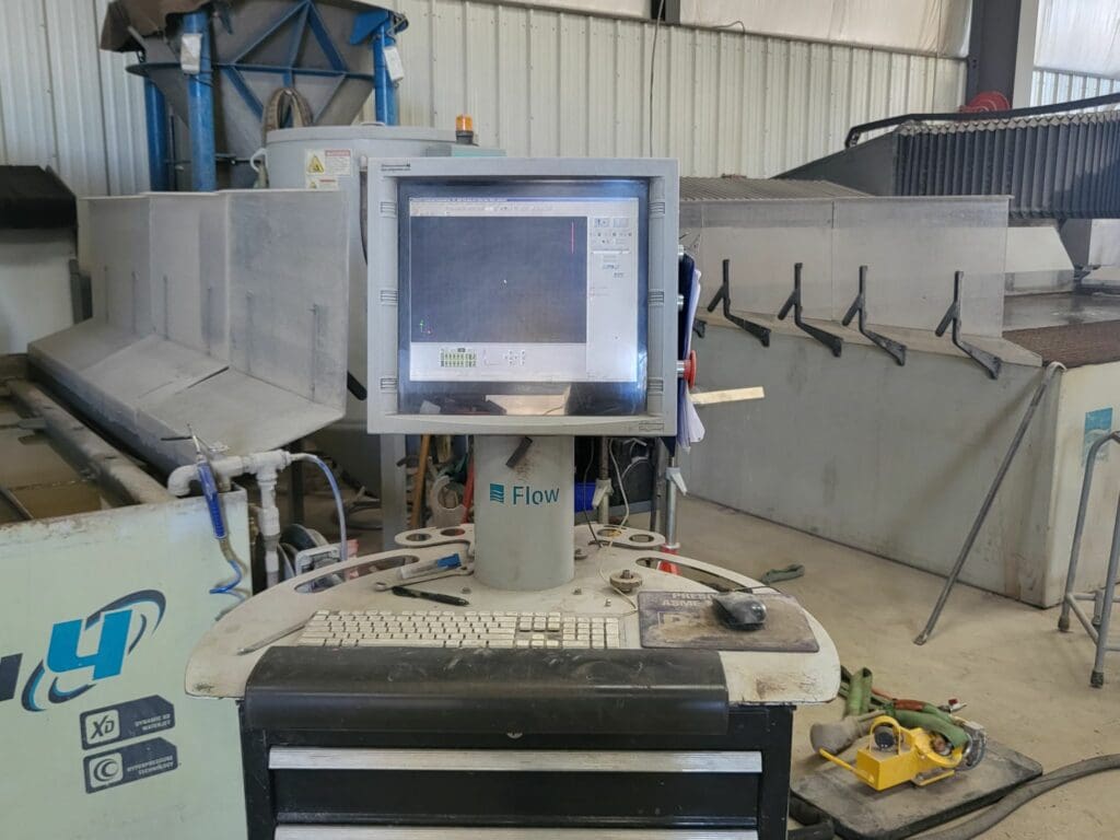 2011 Flow Mach 4 4020b Waterjet, photo 7 of 9