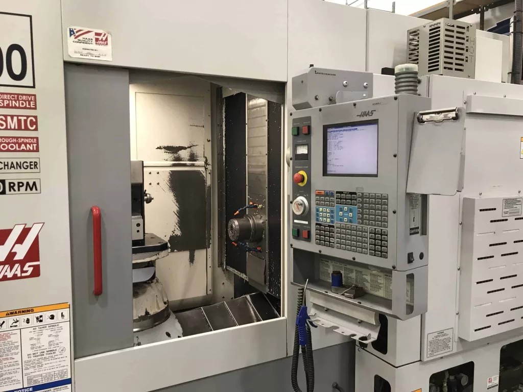 2004 Haas EC-400 CNC Horizontal Machining Center, photo 2 of 2