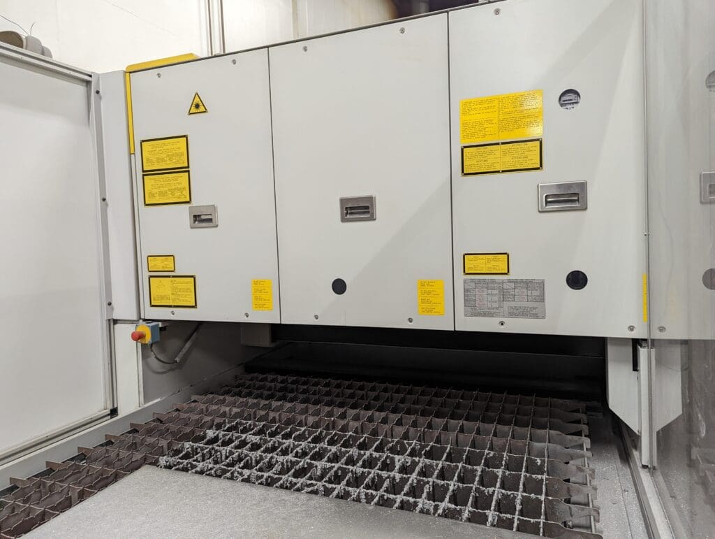 2008 LVD Strippit C2500-E Laser, photo 6 of 13