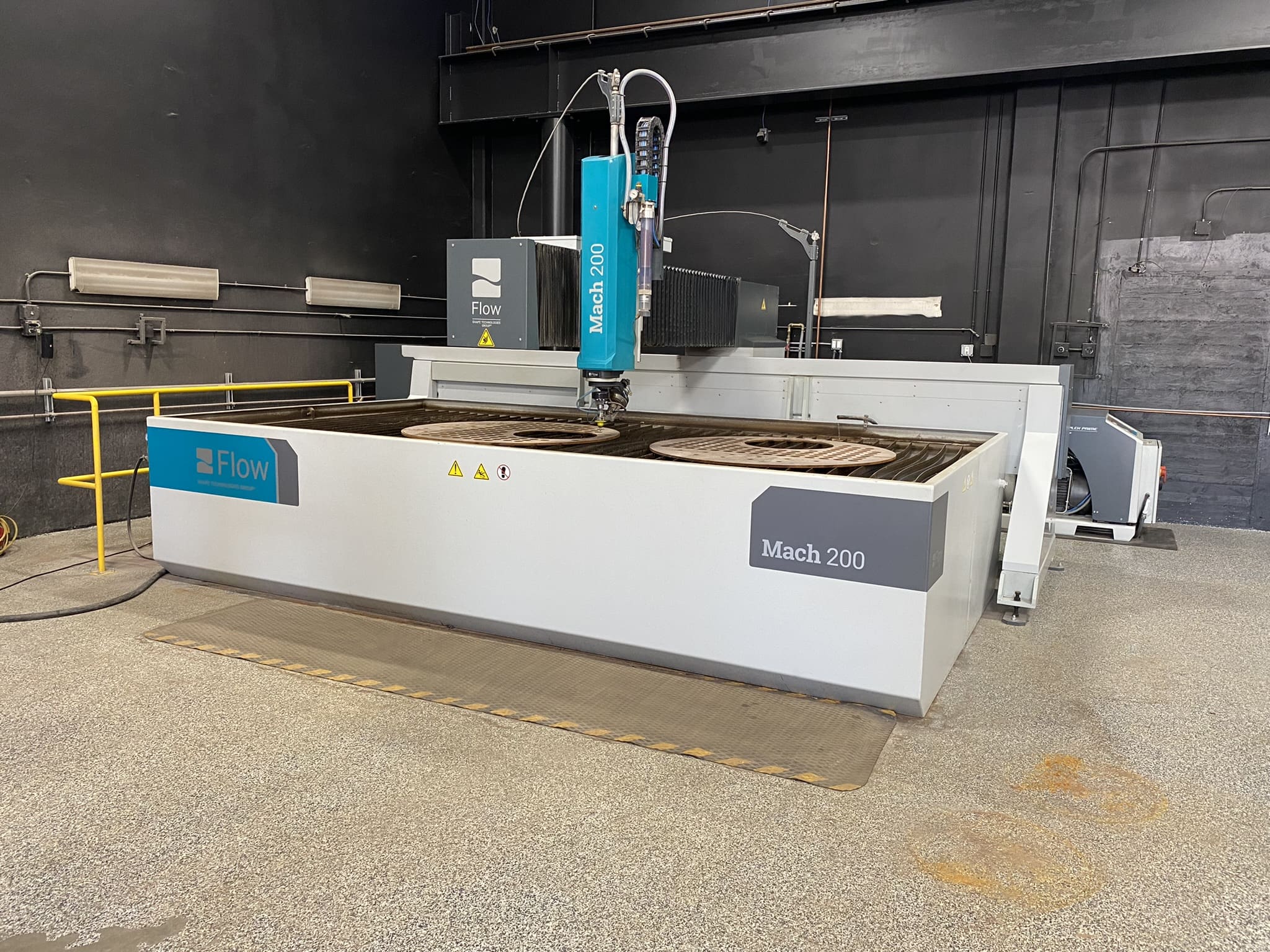 2022 Flow Mach 200 4020