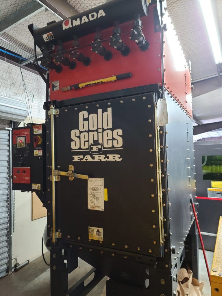 2017 Amada ENSIS 3015 AJ Laser, photo 6 of 10