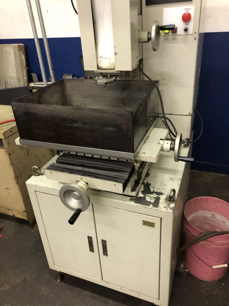 Used-Mitsubishi-ED-2000M-CNC-