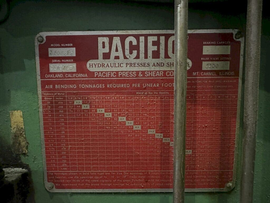 Pacific PF250 Press Brake, photo 9 of 9