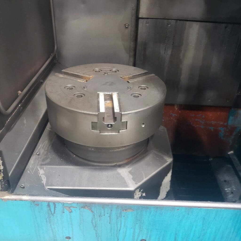Used Daewoo V420 CNC Vertical Turret Lathe For Sale