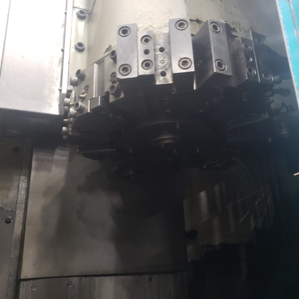 Used Daewoo V420 CNC Vertical Turret Lathe For Sale