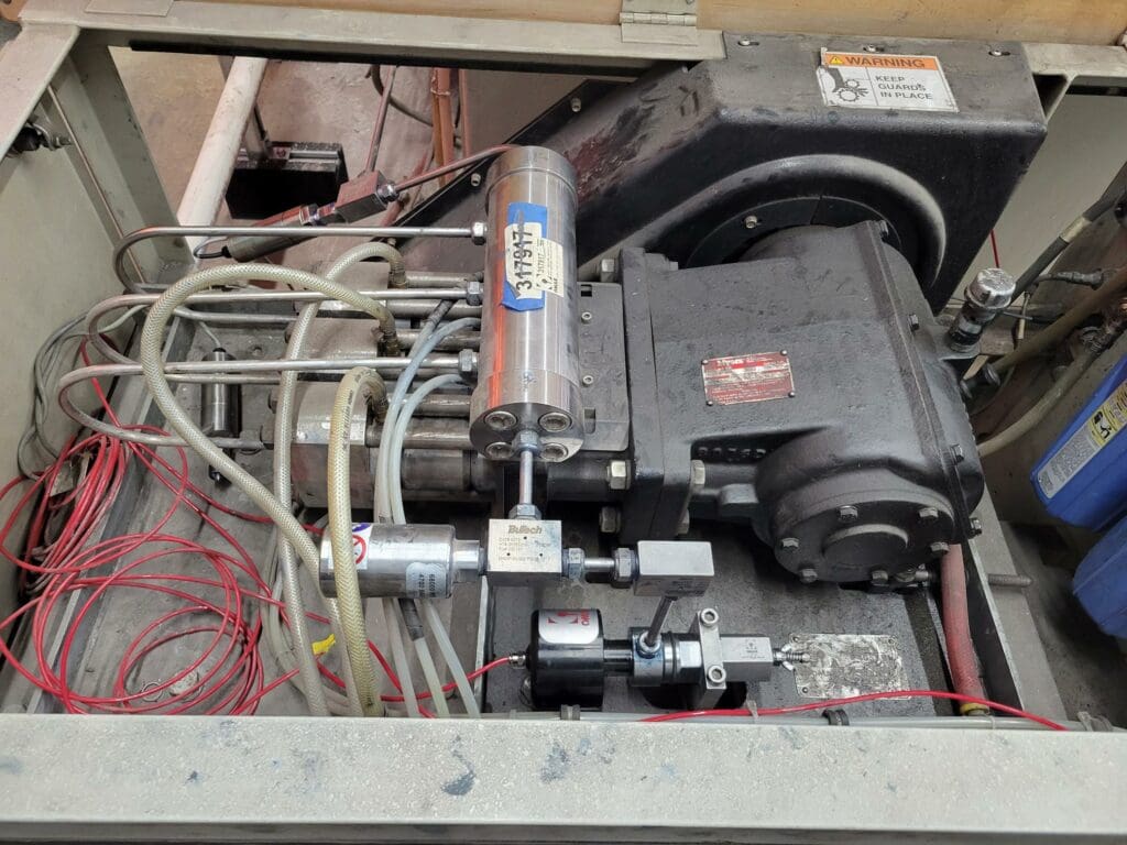 2011 Omax 55100-X5 Waterjet, photo 4 of 5