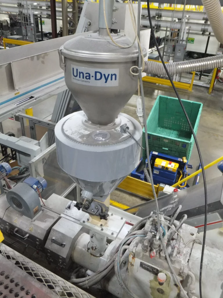 2010 Uniloy Milacron UMS-100D Blow Molder, photo 9 of 19