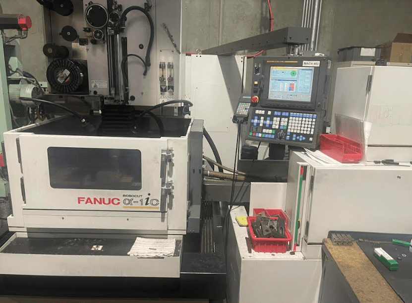 2004 Fanuc Robocut a-1iC