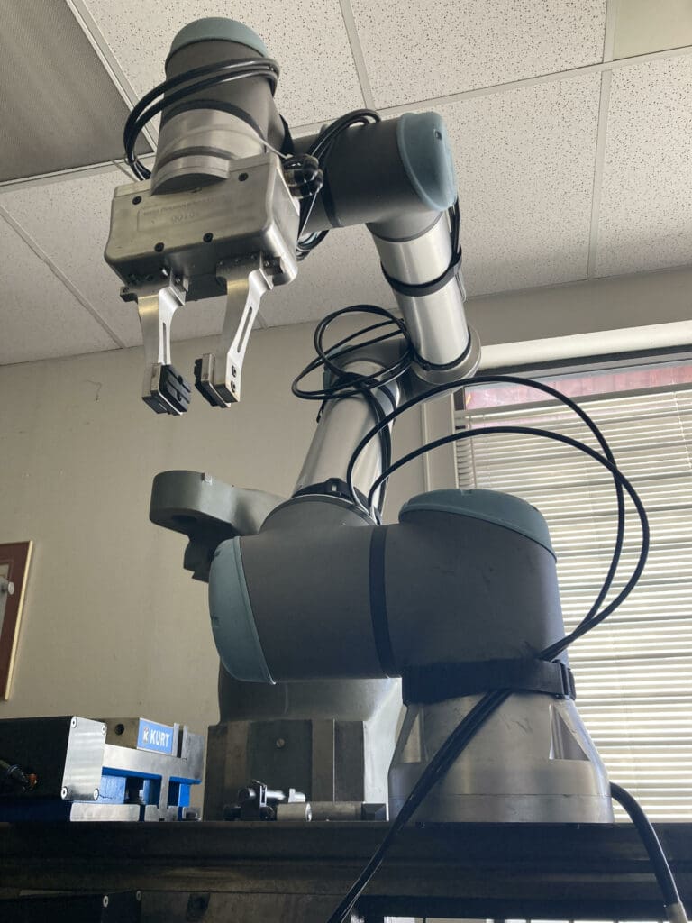 2020 Universal Robot UR10E, photo 3 of 5