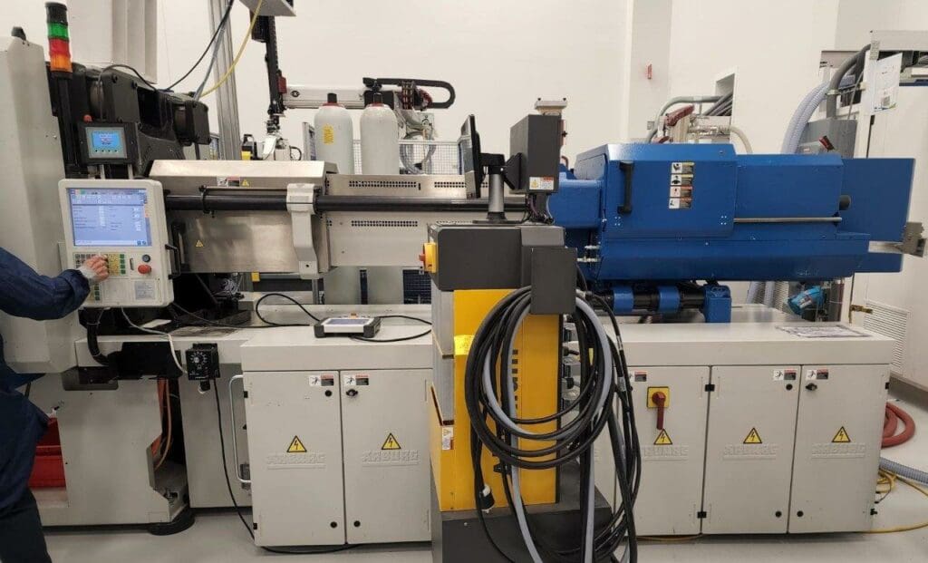 Used Arburg 720H 3200-2100 Injection Molding Machines for Sale