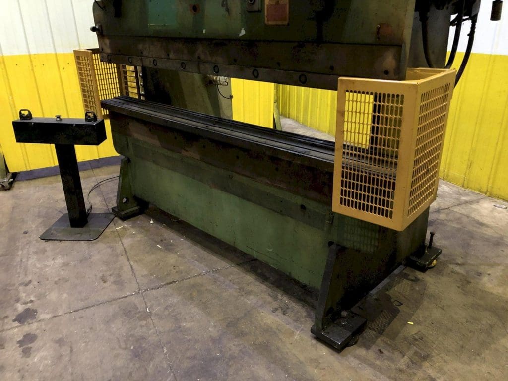 Used Chicago Dreis and Krump 68-L Mechanical Press Brake For Sale