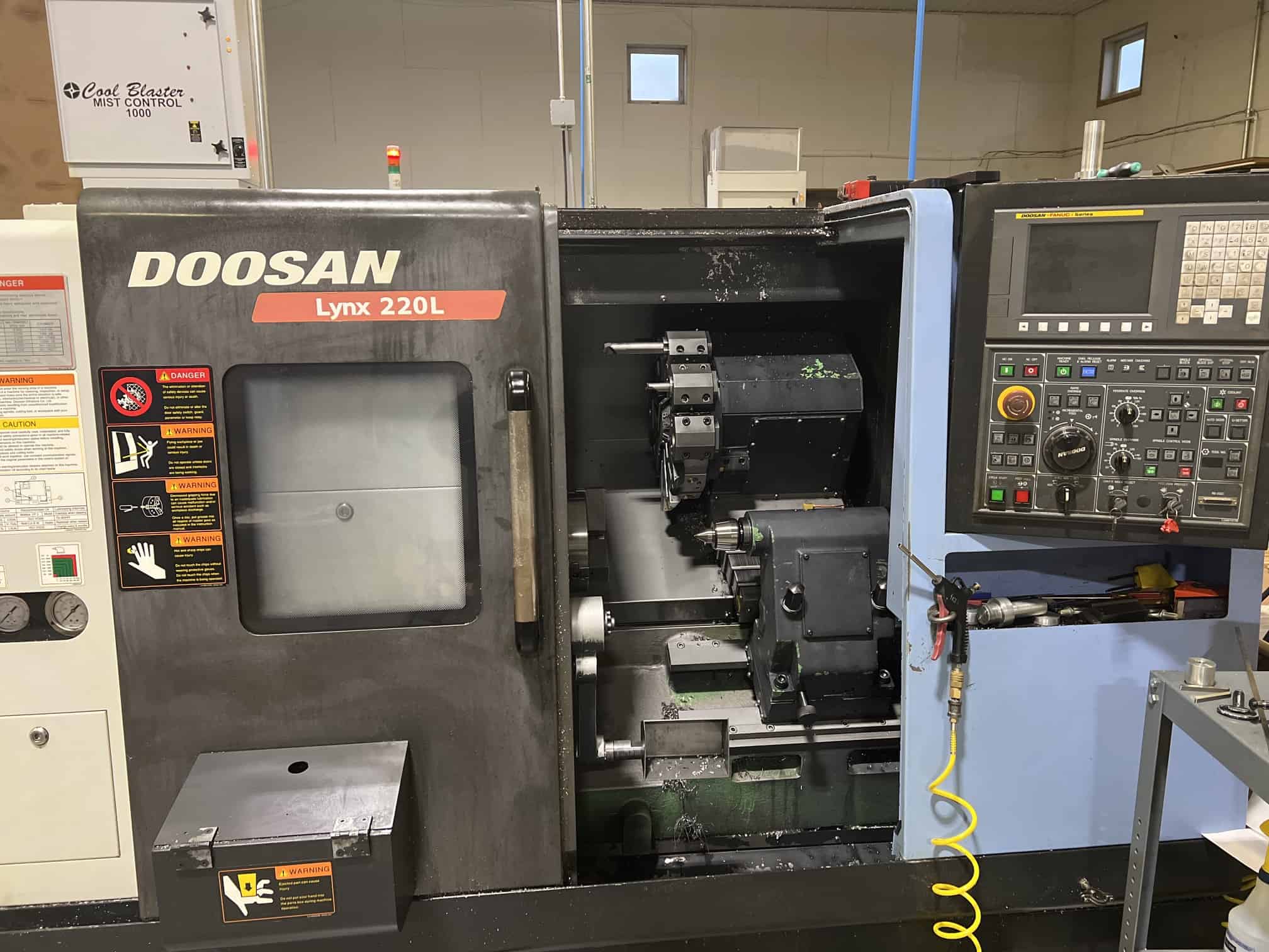 2012 Doosan Lynx 220LC