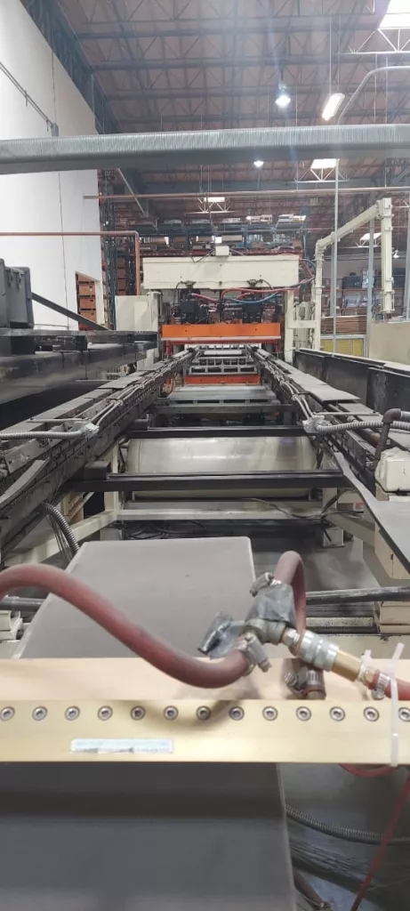 1996 Brown Roll-Fed Thermoforming, photo 2 of 19