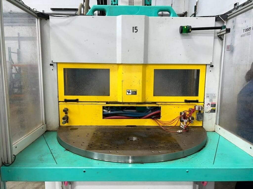 2015 Arburg 1500T 2000-800 Injection Molding Machine, photo 5 of 10