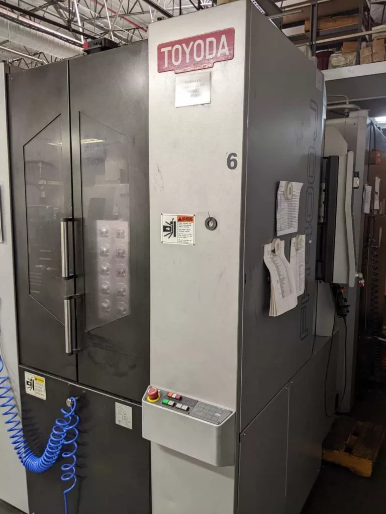 2011 Toyoda FH400J CNC Horizontal Machining Center, photo 6 of 7