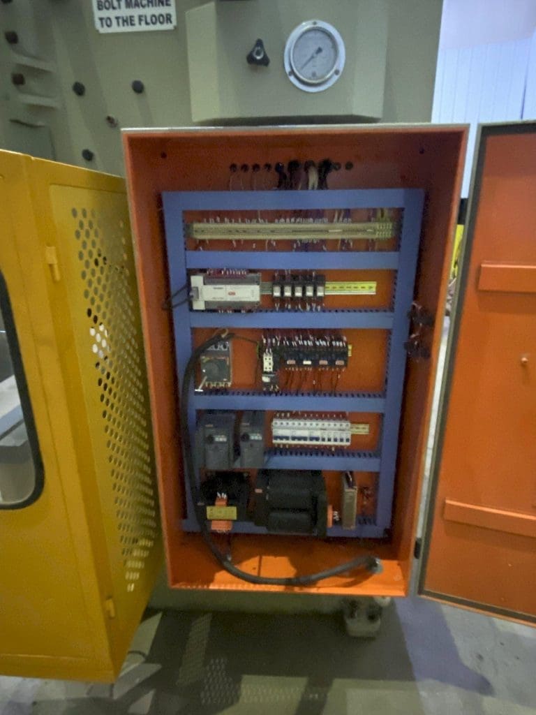 Used US Industrial Machinery US200-8 RSB Press Brake For Sale