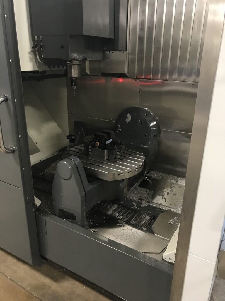 2015 Haas UMC-750 CNC Vertical Machining Center, photo 3 of 8