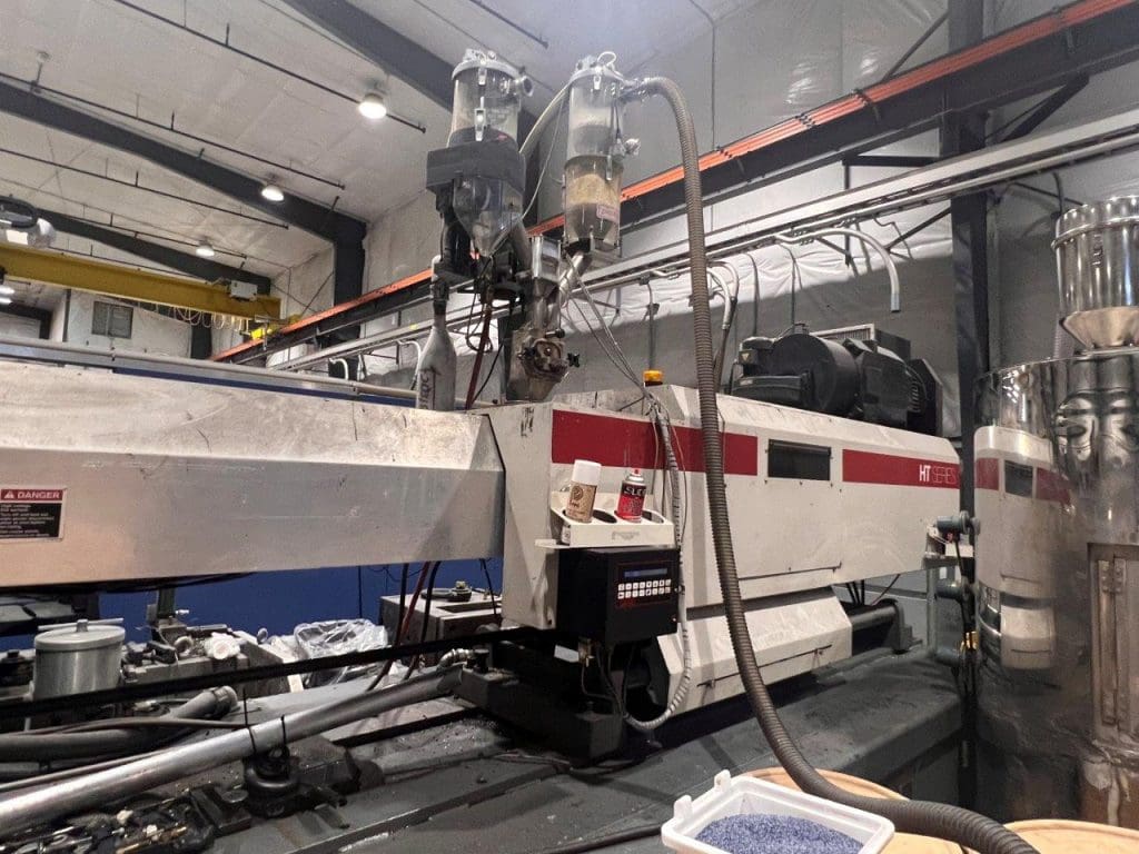 Used Van Dorn 650HT-4200 Injection Molding Machine for Sale