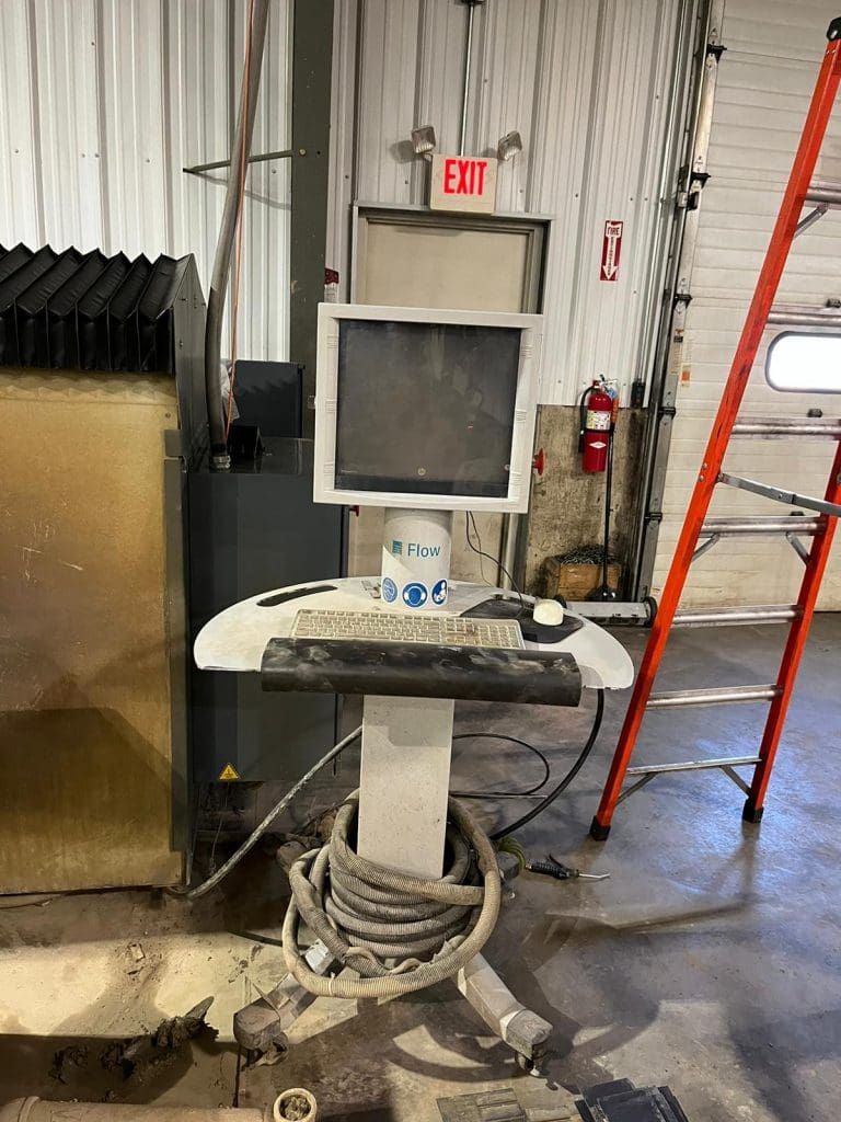 Used Flow Mach 3 2513b CNC Waterjet For Sale