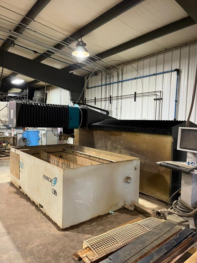 Used Flow Mach 3 2513b CNC Waterjet For Sale