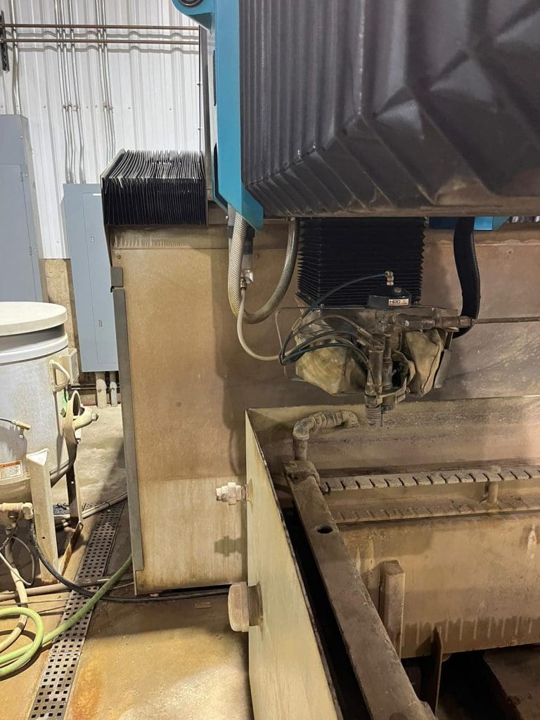 Used Flow Mach 3 2513b CNC Waterjet For Sale