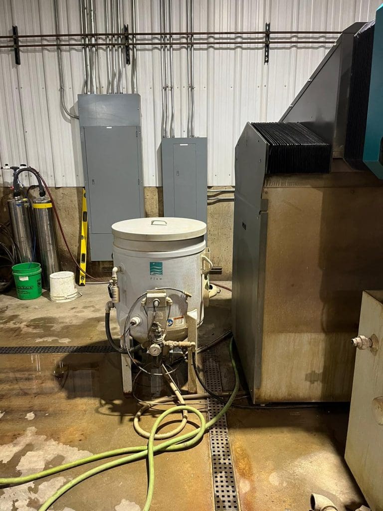 Used Flow Mach 3 2513b CNC Waterjet For Sale