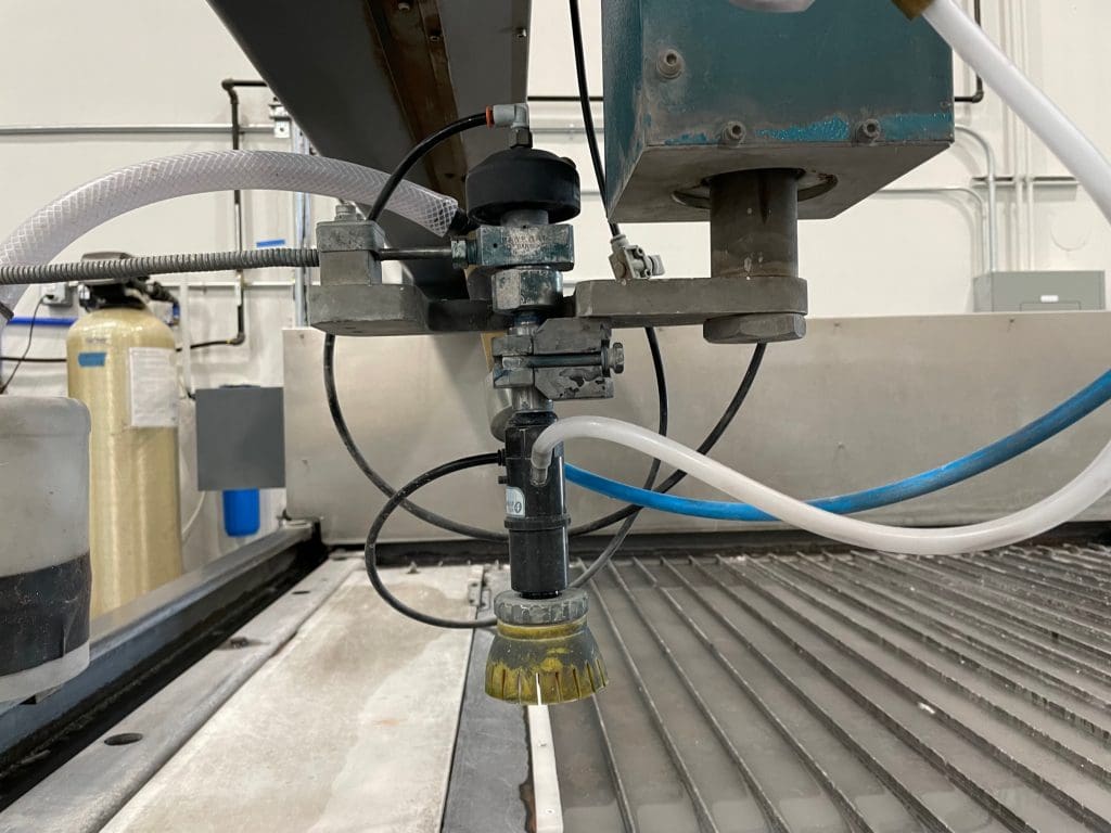2017 Flow Mach 2 1313b Waterjet, photo 5 of 8