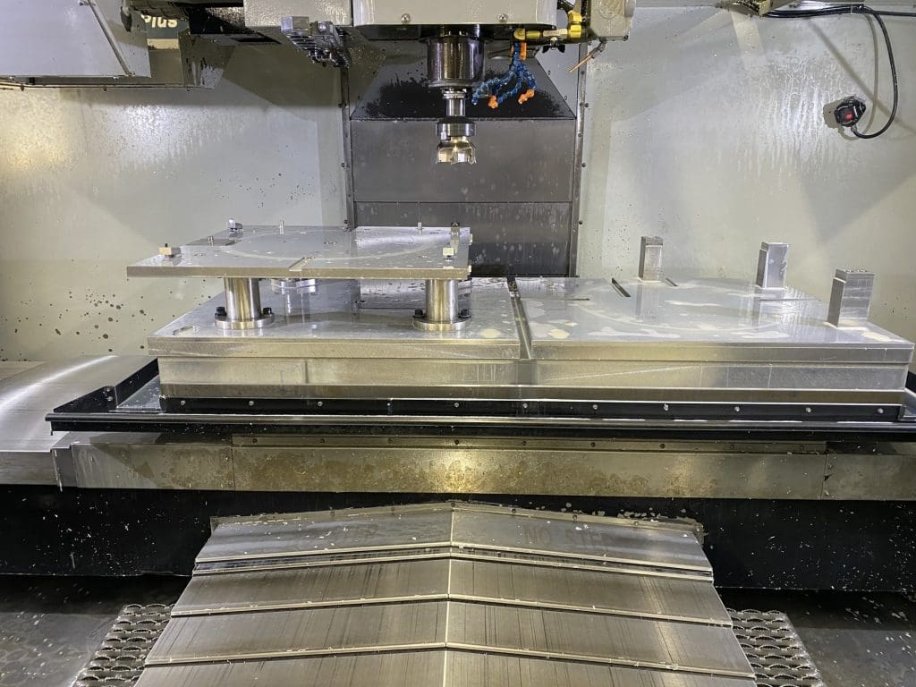 2006 Haas VF-6 CNC Vertical Machining Center, photo 2 of 4
