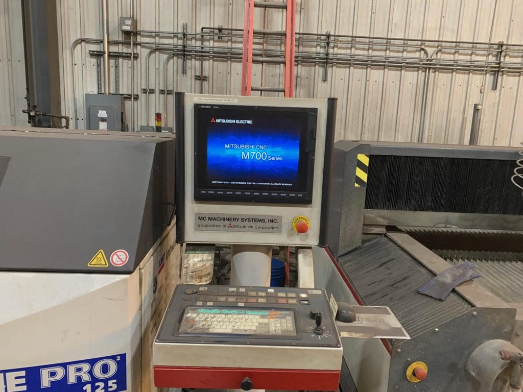 Used Mitsubishi M700 Controller CNC Waterjet Auxiliary Equipment For Sale