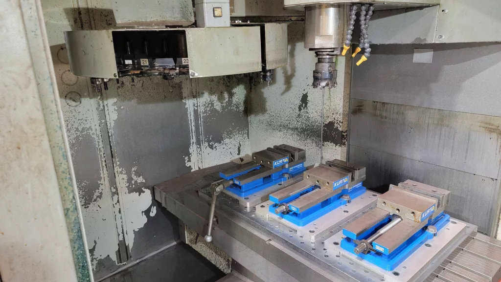 2004 Deckel Maho DMC 130V CNC Vertical Machining Center, photo 5 of 20