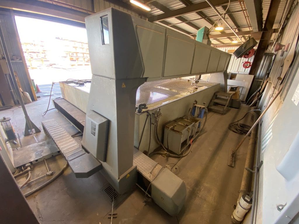 2013 Flow Mach 4 4030c Waterjet, photo 6 of 9