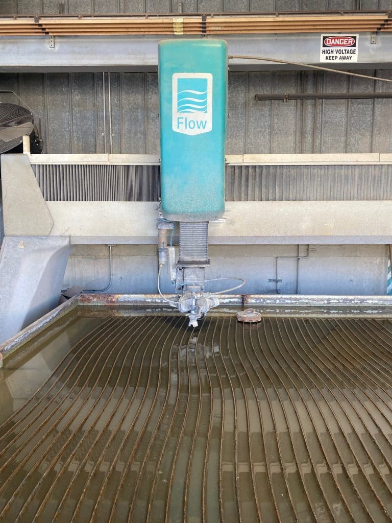 2013 Flow Mach 4 4030c Waterjet, photo 5 of 9