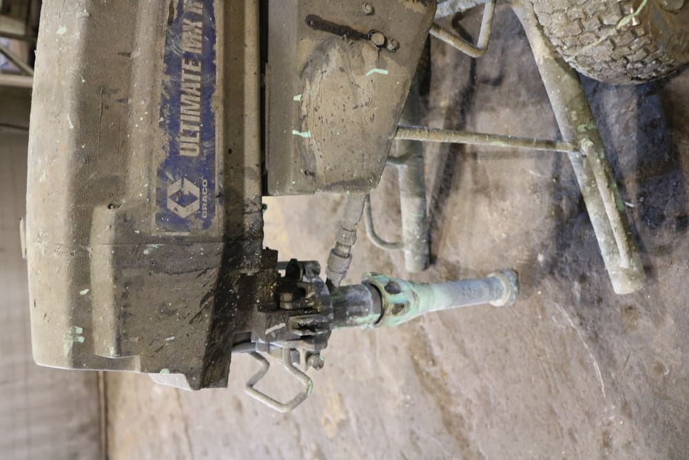 Used Graco Ultimate MX II 1095- Paint Sprayer 8073980