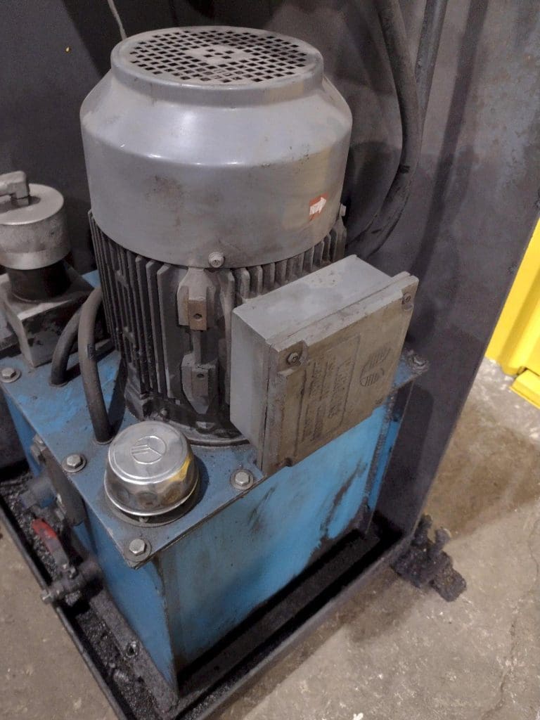 Used HEM SP2030HLM Saw For Sale