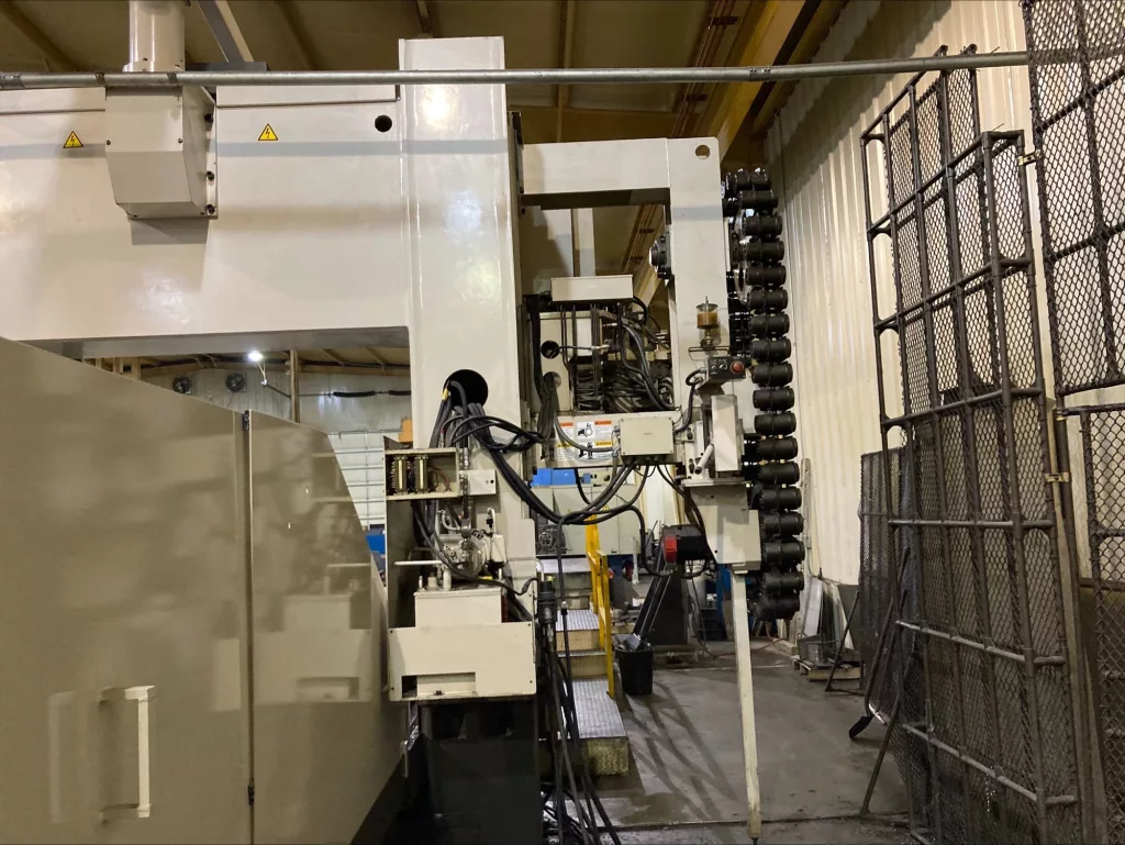1996 Mitsubishi M-VS 20/15 CNC Vertical Machining Center, photo 4 of 18