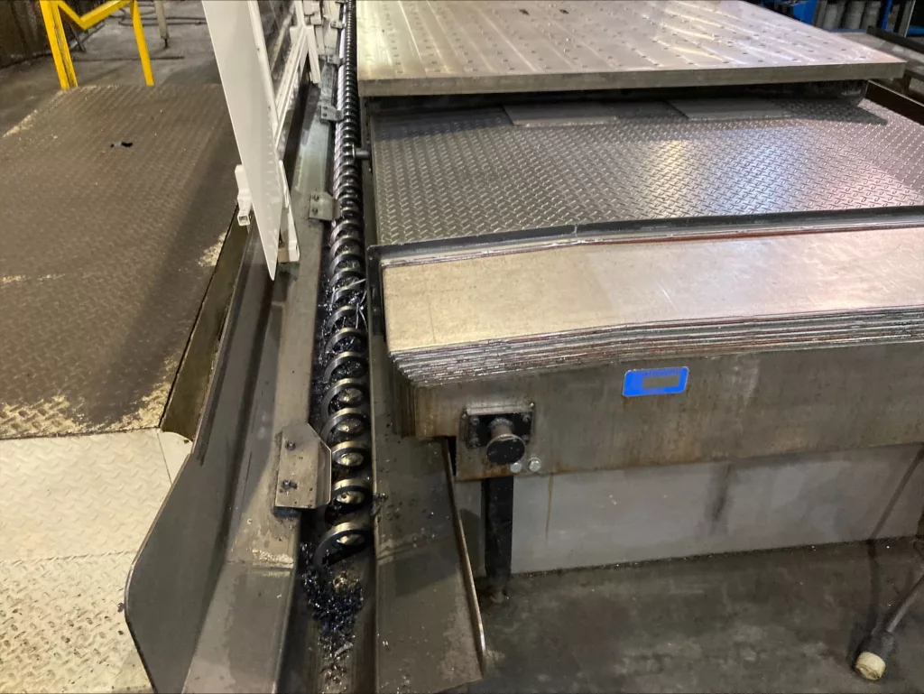 1996 Mitsubishi M-VS 20/15 CNC Vertical Machining Center, photo 11 of 18