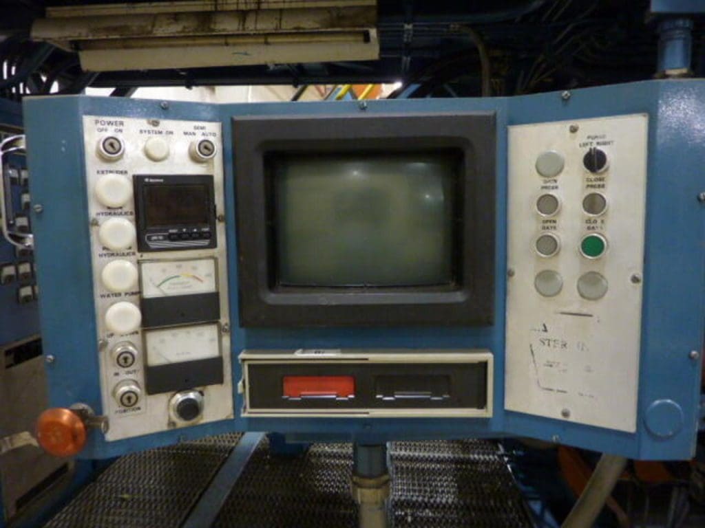 Used Sterling SL33D Blow Molder for Sale