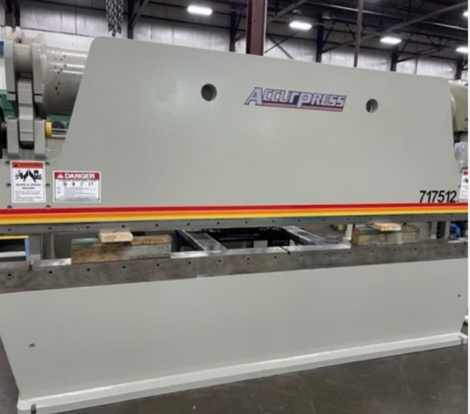 1997 Accurpress 717512