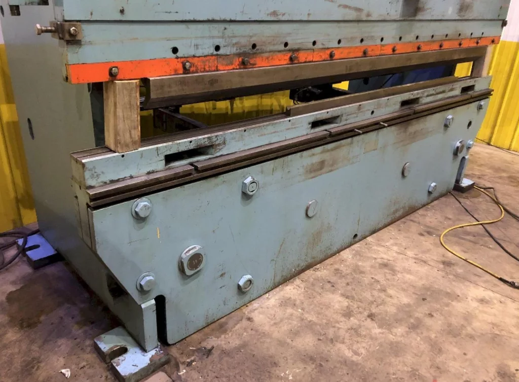Niagara HBM 230-10-12 Press Brake, photo 4 of 15