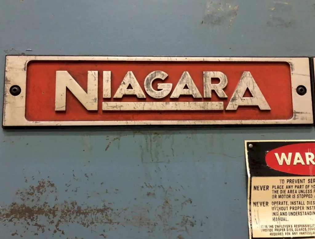 Niagara HBM 230-10-12 Press Brake, photo 11 of 15