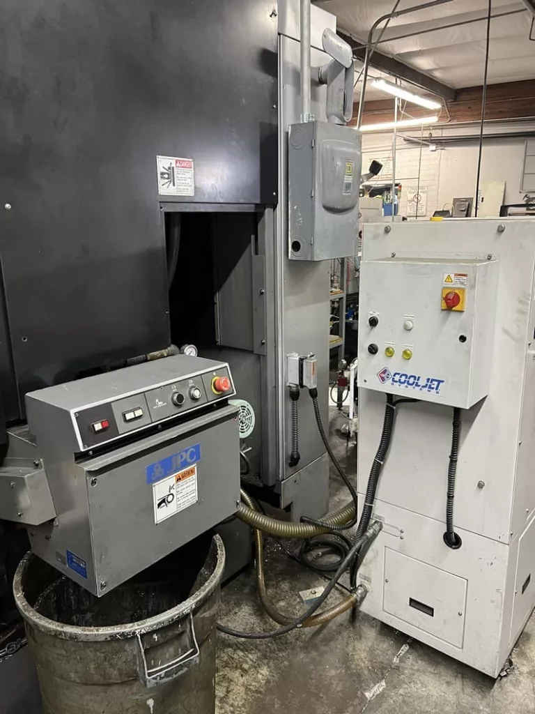 2012 Toyoda FH400J CNC Horizontal Machining Center, photo 13 of 15