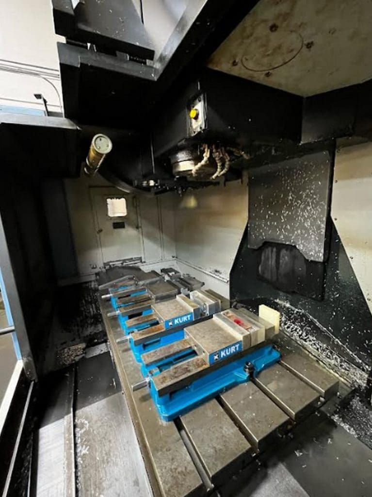 Used Doosan DNM 500 CNC Vertical Machining Center For Sale