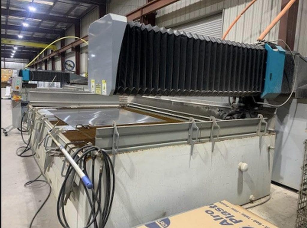 2015 Flow Mach 3 4020b Waterjet, photo 3 of 5