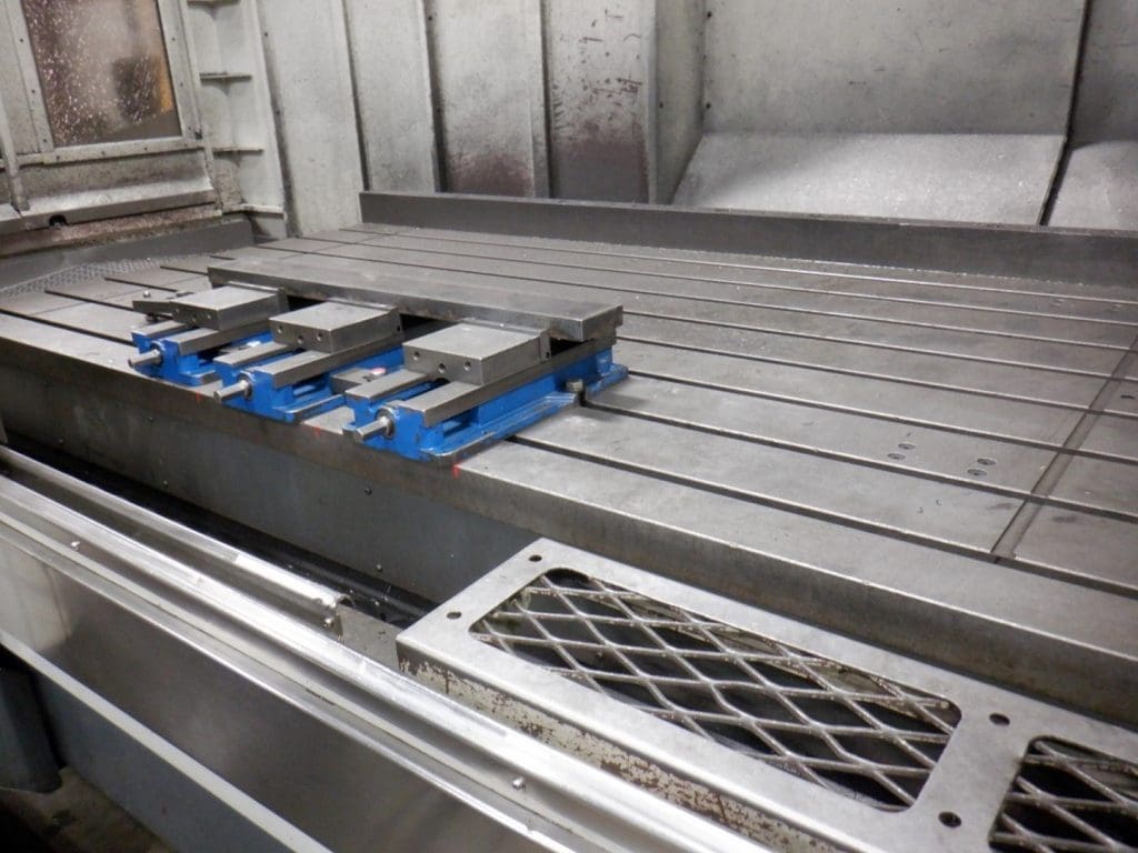 Used VisionWide V-Tec SF2616 CNC Vertical Machining Center For Sale