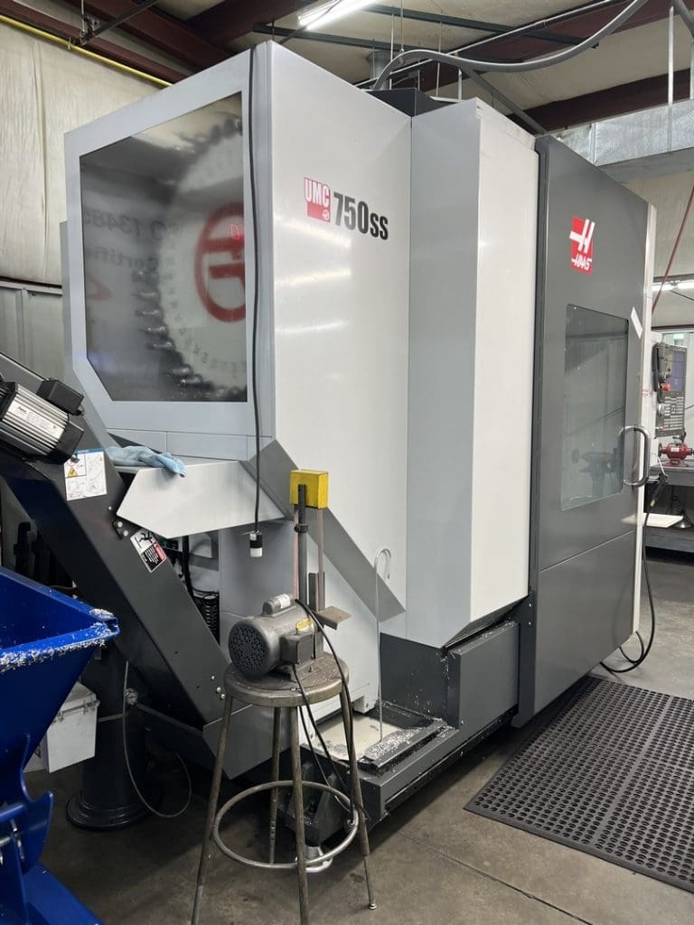 2015 Haas UMC-750SS CNC Vertical Machining Center, photo 1 of 5